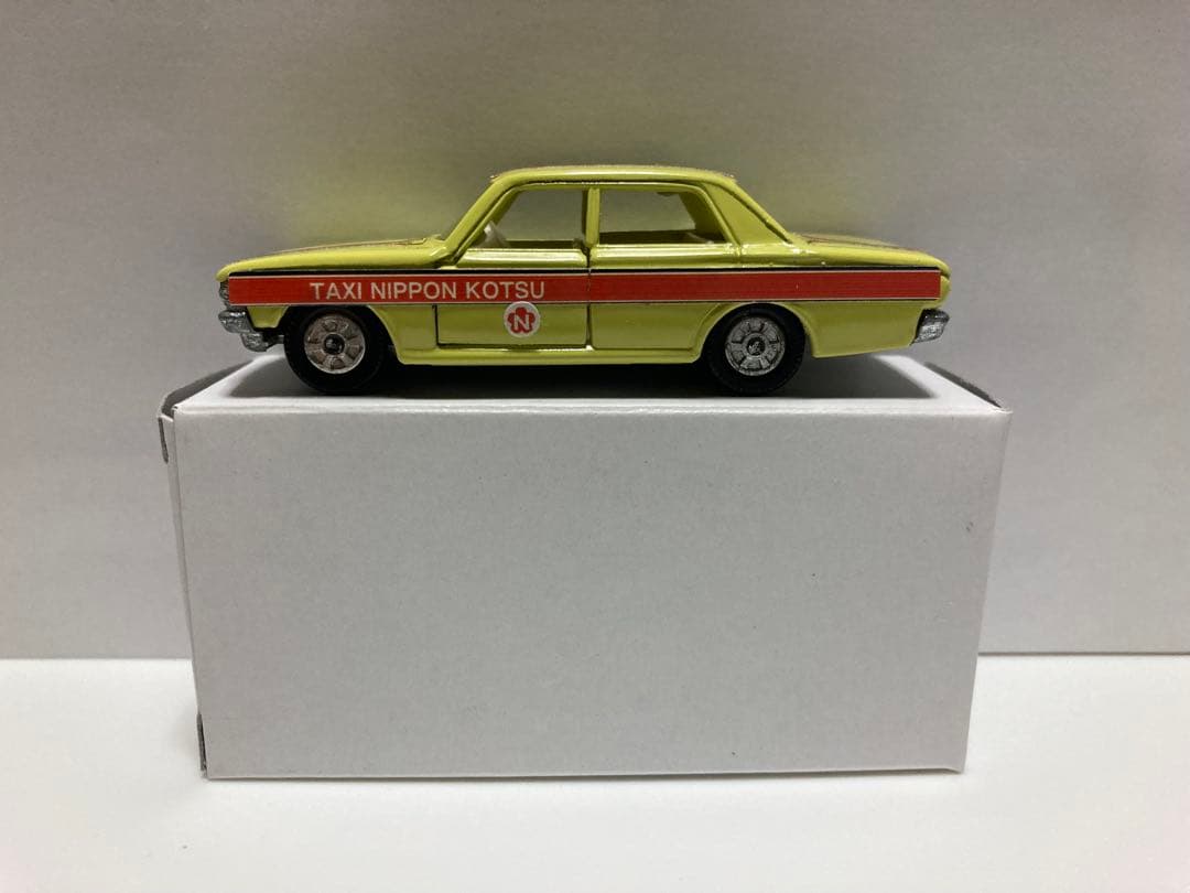 トミカ　日本製　トヨタ　クラウンタクシー　日本交通　1Dホイール　入手難易度A