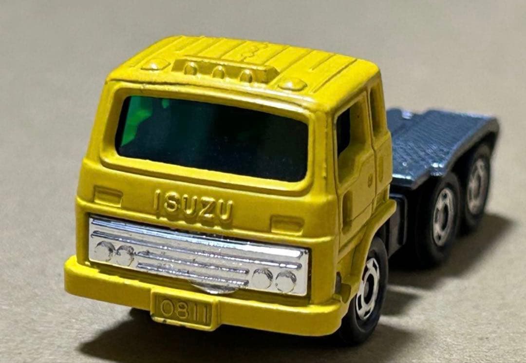 ロングトミカ L16 いすゞ V12 ウイングルーフトレーラー CIBIE