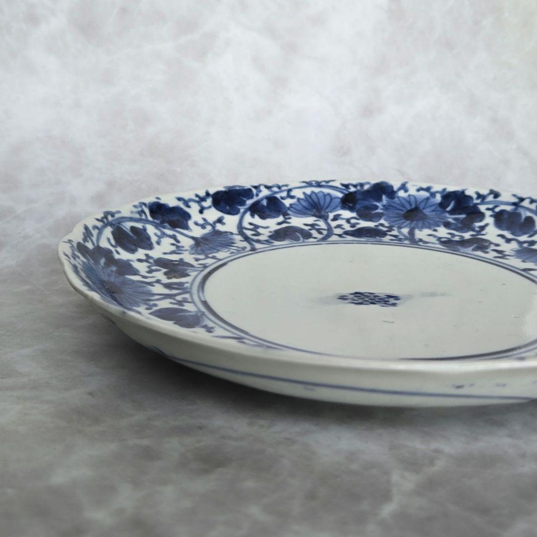 古伊万里　染付　花唐草　七寸皿　江戸時代　金直し　菊　骨董　金継ぎ　アンティーク