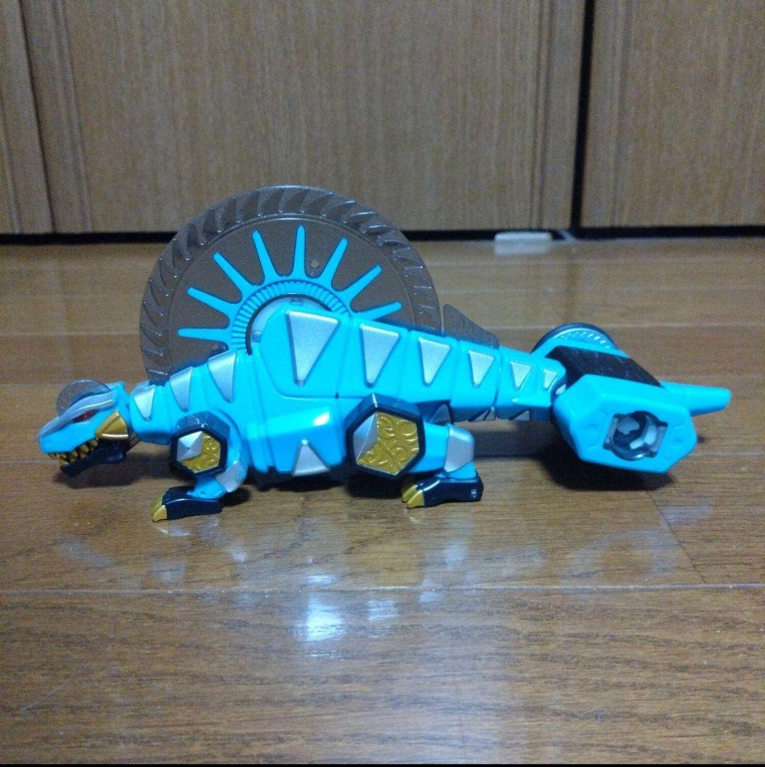 【あーい】爆竜戦隊アバレンジャー　ロボット　まとめ売り　ジャンクあり