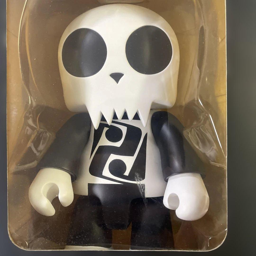 Toy2R Qee Wood Toyer スカル ガイコツ 8インチフィギュア