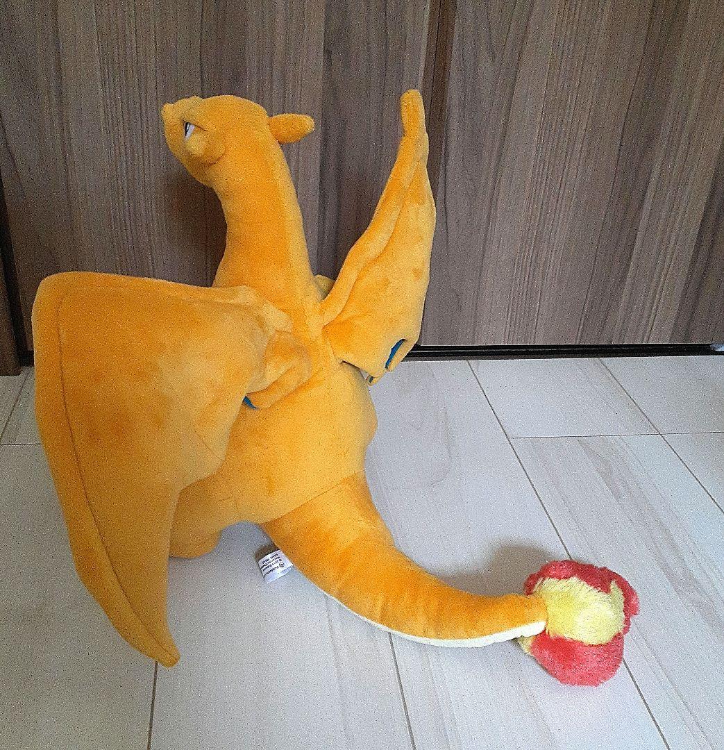 ポケモンセンター　ピカチュウ　イーブイ　リザードン　ぬいぐるみ