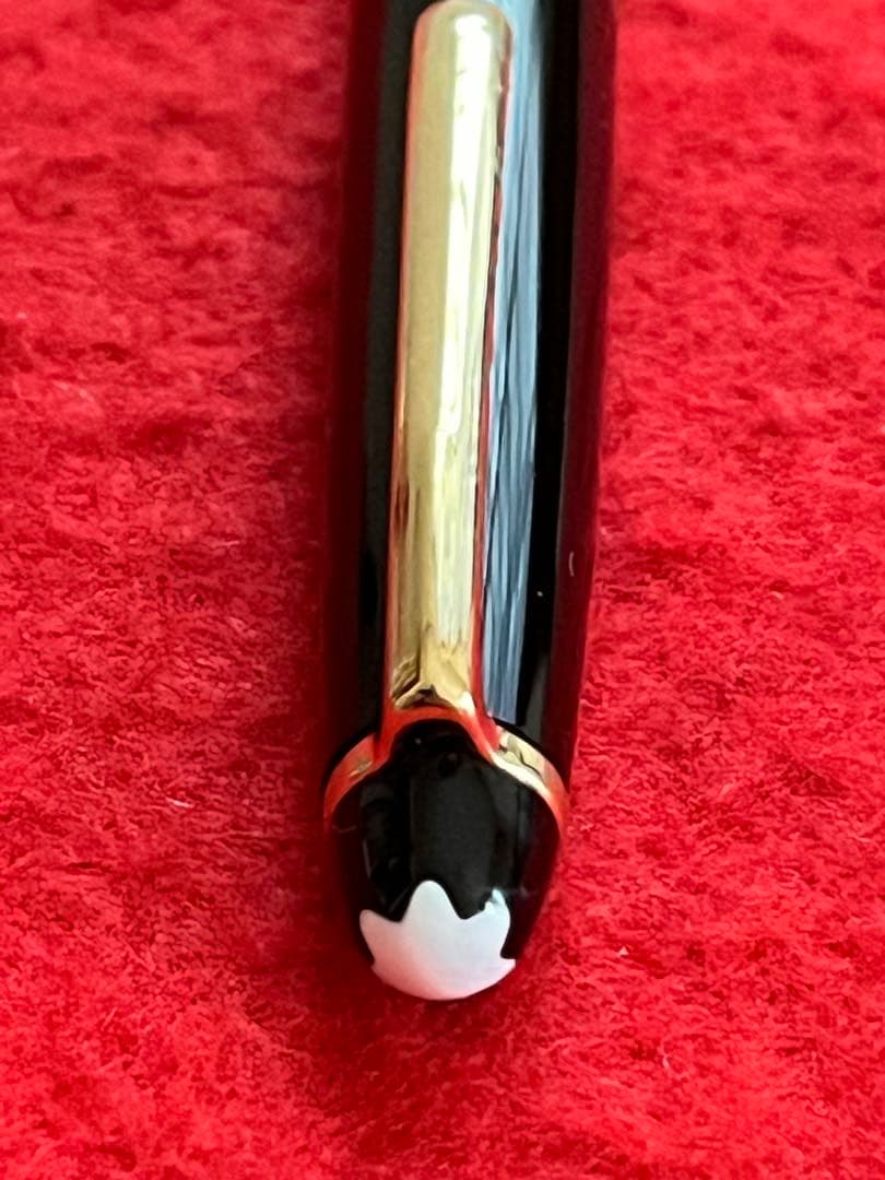モンブランボールペン マイスターシュテュック 164 リフィル新品＋もう一本付‼️