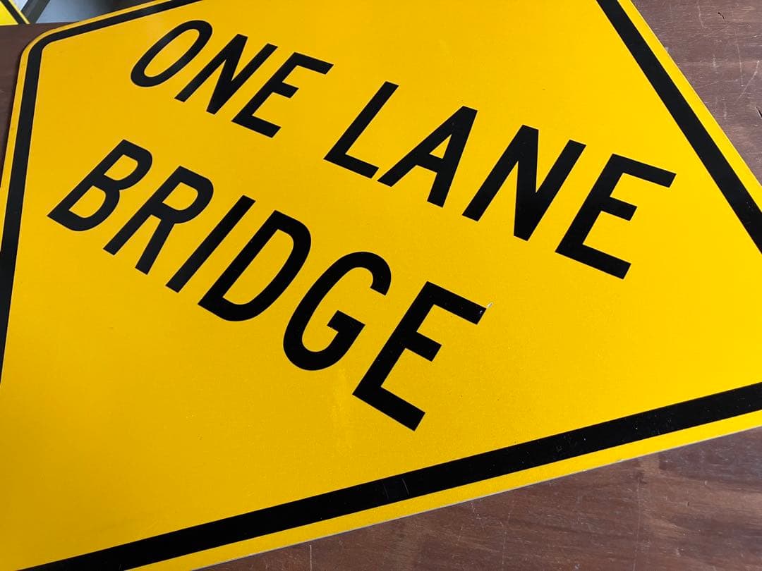 道路標識◆道路看板◆トラフィックサイン◆ロードサイン◆ストリート◆BRIDGE