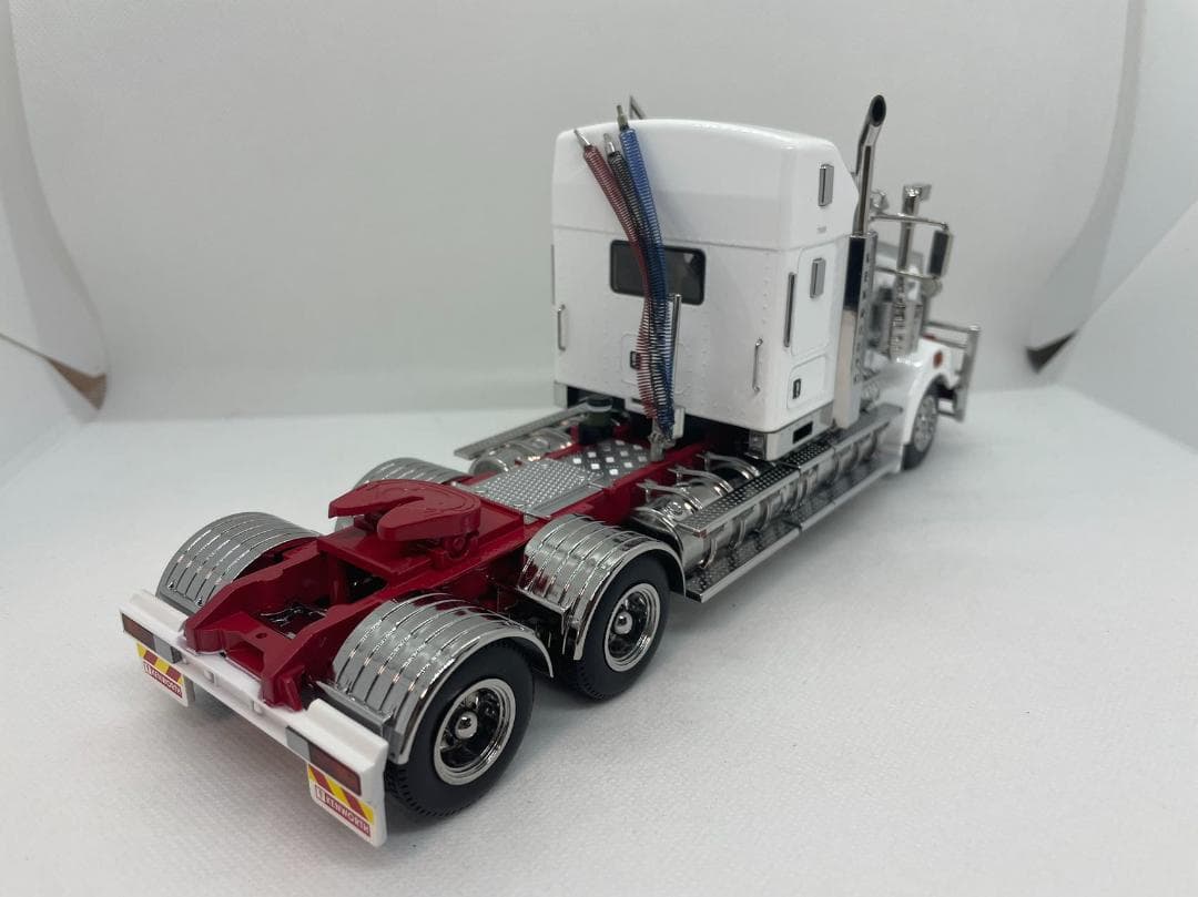 504-005 1/32 ケンワース T909 PRIME MOVER ホワイト