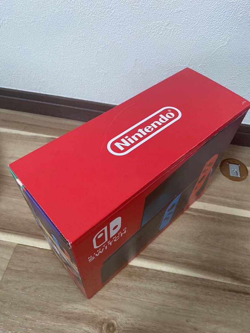 【新品未開封】Nintendo Switch 本体　青/赤