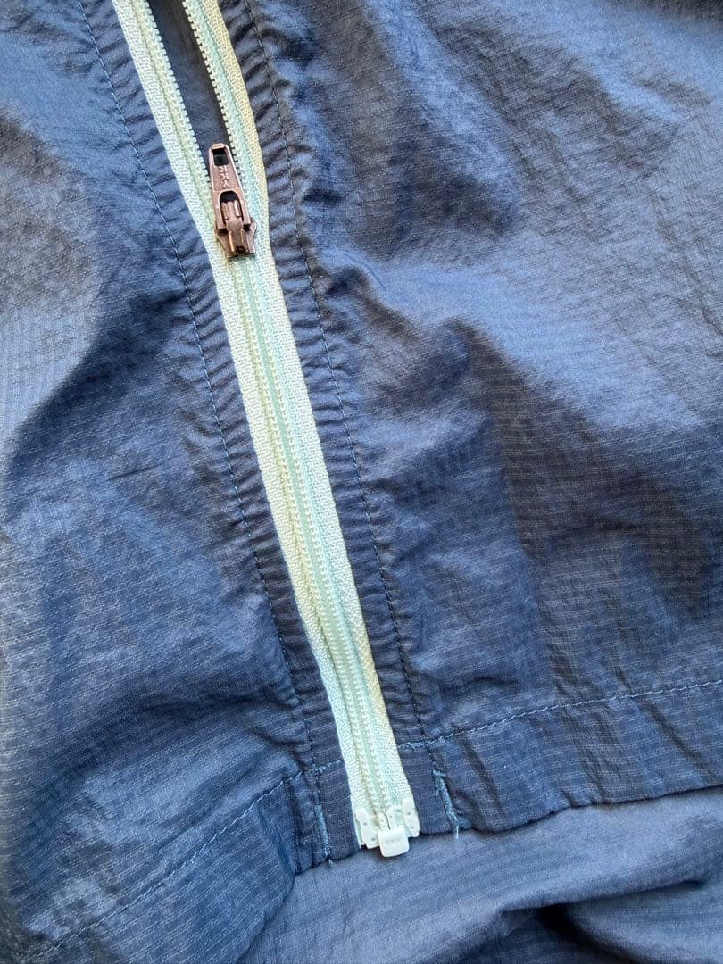 美品 patagonia パタゴニア フーディニジャケット S