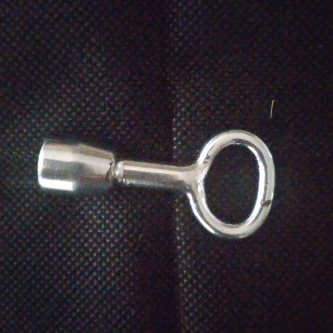 鉄道、アンティークの鍵