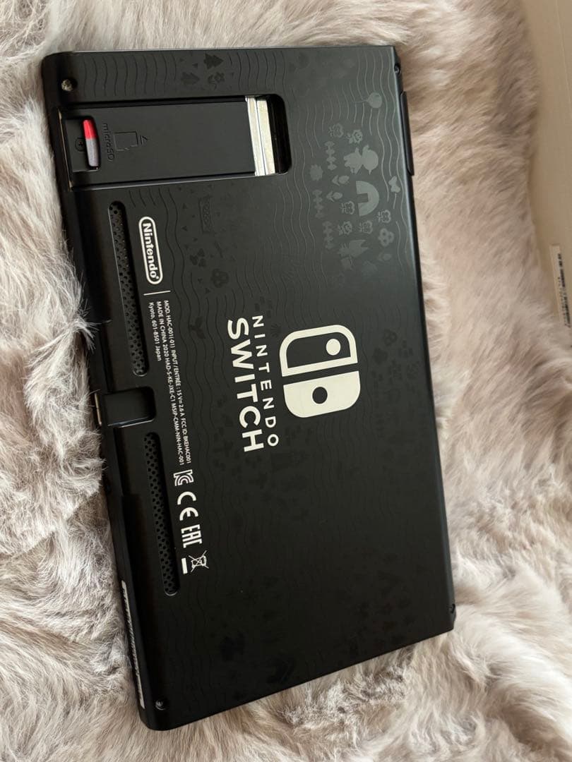 どうぶつの森デザイン Nintendo Switch 本体