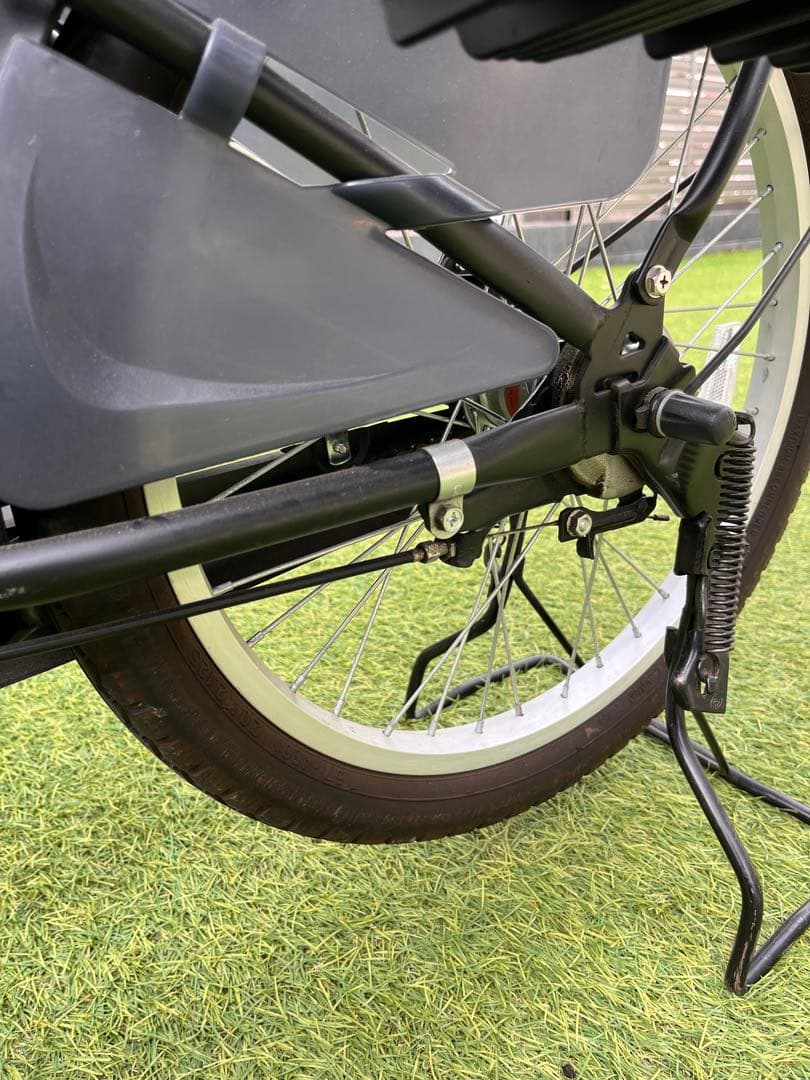 <コメント必須> チャイルドシート付きシティサイクル ブラック　3人乗り　非電動