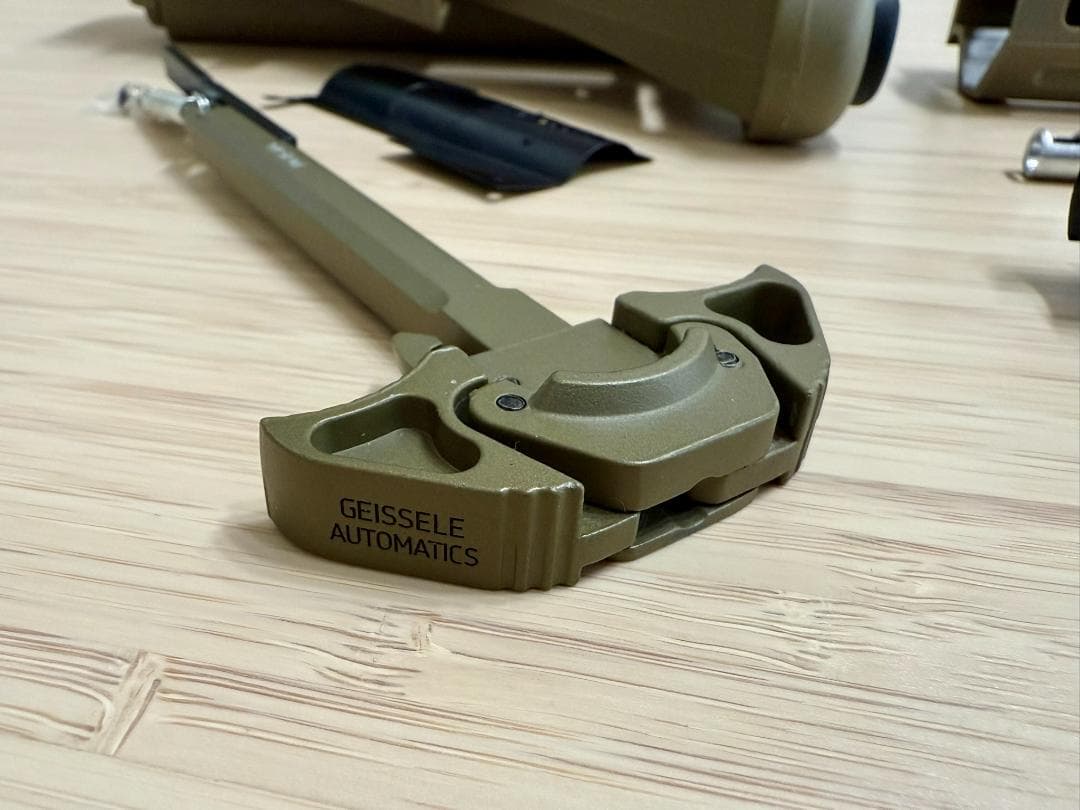 S&T製 AEG URG-I スタイル M4 パーツ（ダークアースカラー）