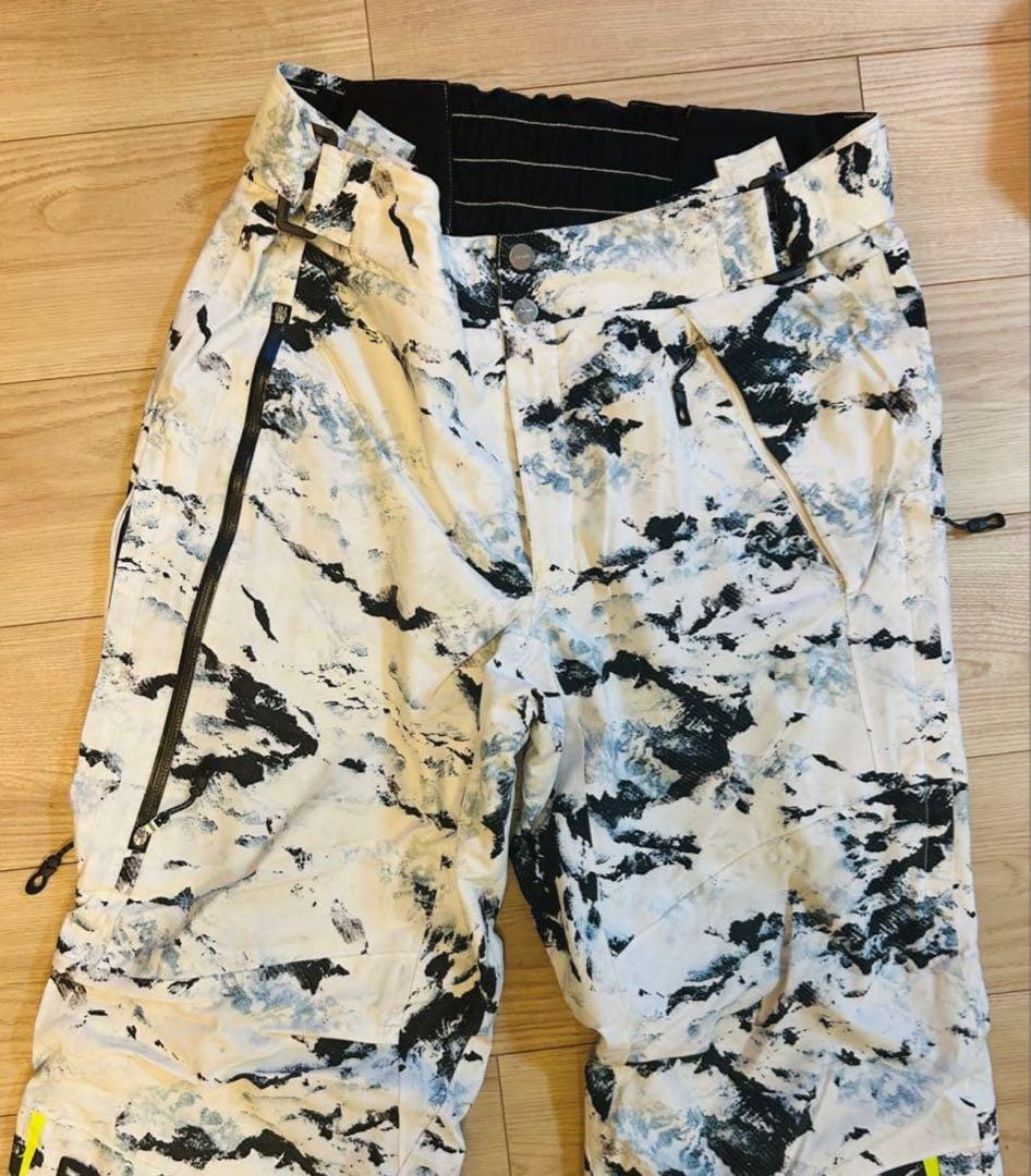 PHENIX スキーウェア