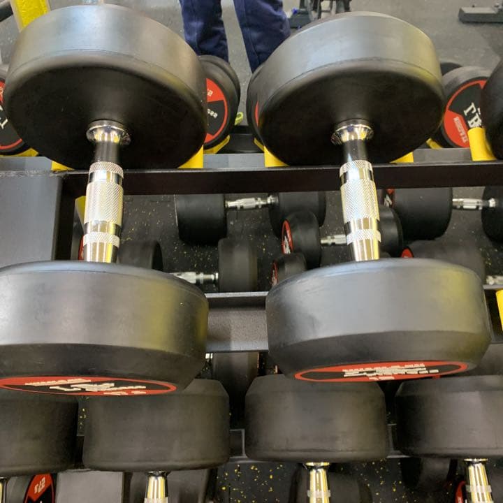 ラバーダンベル　　25kg 30kg 各2個