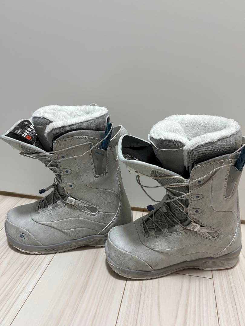 NITRO CROWN TLS 26-25スノーボードブーツ 23.0cm