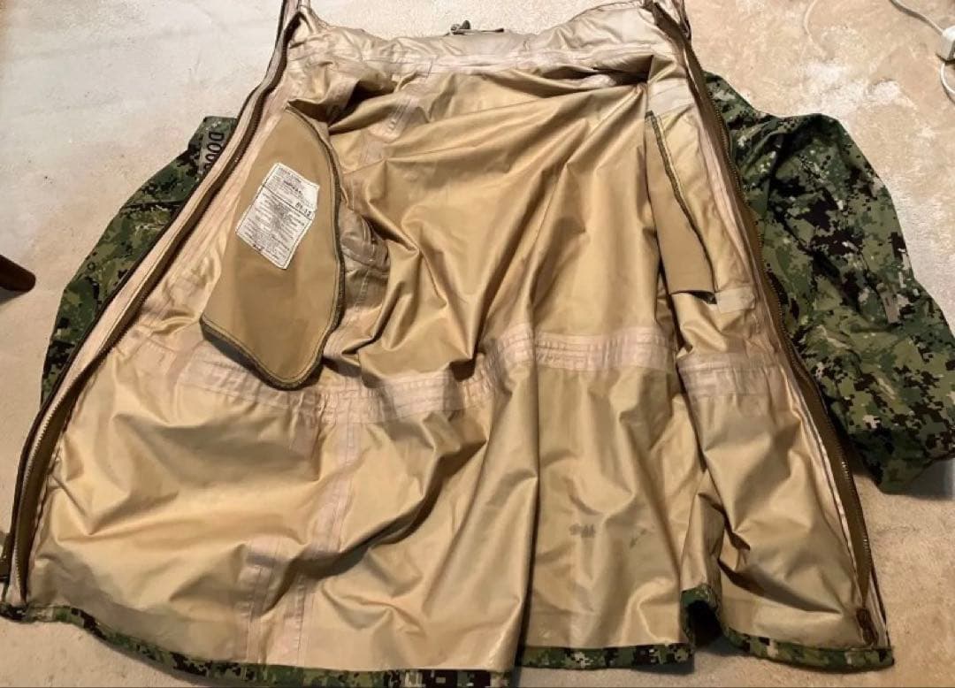 米軍　実物　AOR2 TypeIII マウンテンパーカー GORE-TEX