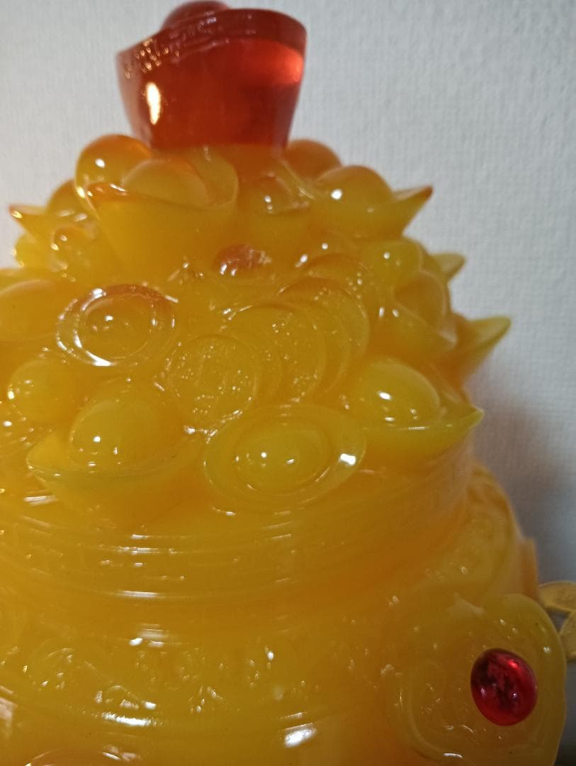 中国工芸品　金運カエルと金塊の置物　風水アイテム