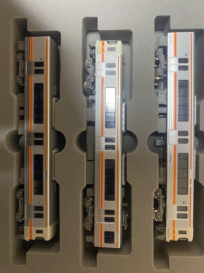 全車室内灯付き　KATO 313系0番台＋300番台　10-421 10-422