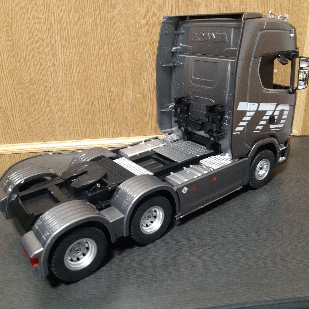 1/18 スカニア 770S トレーラーヘッド　ラジコン　HUINA1501