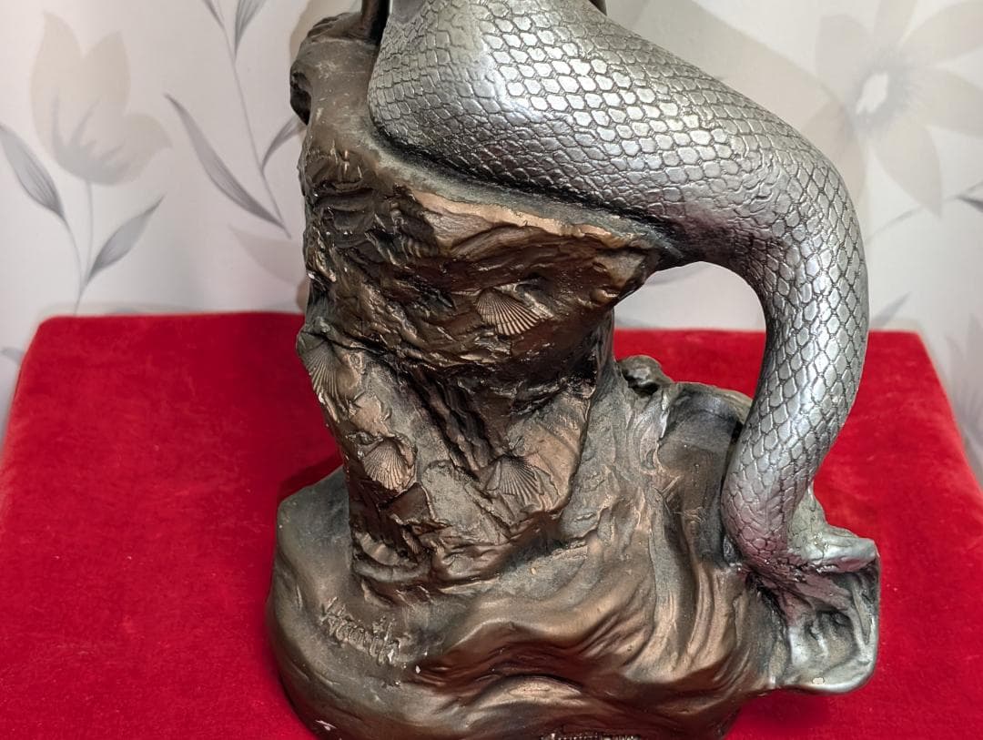 オースティン　彫刻　『ささやく海』Heath銘