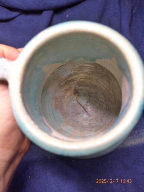 古いものです。ペルシャ 青釉手付壺 形と色の良い壺です