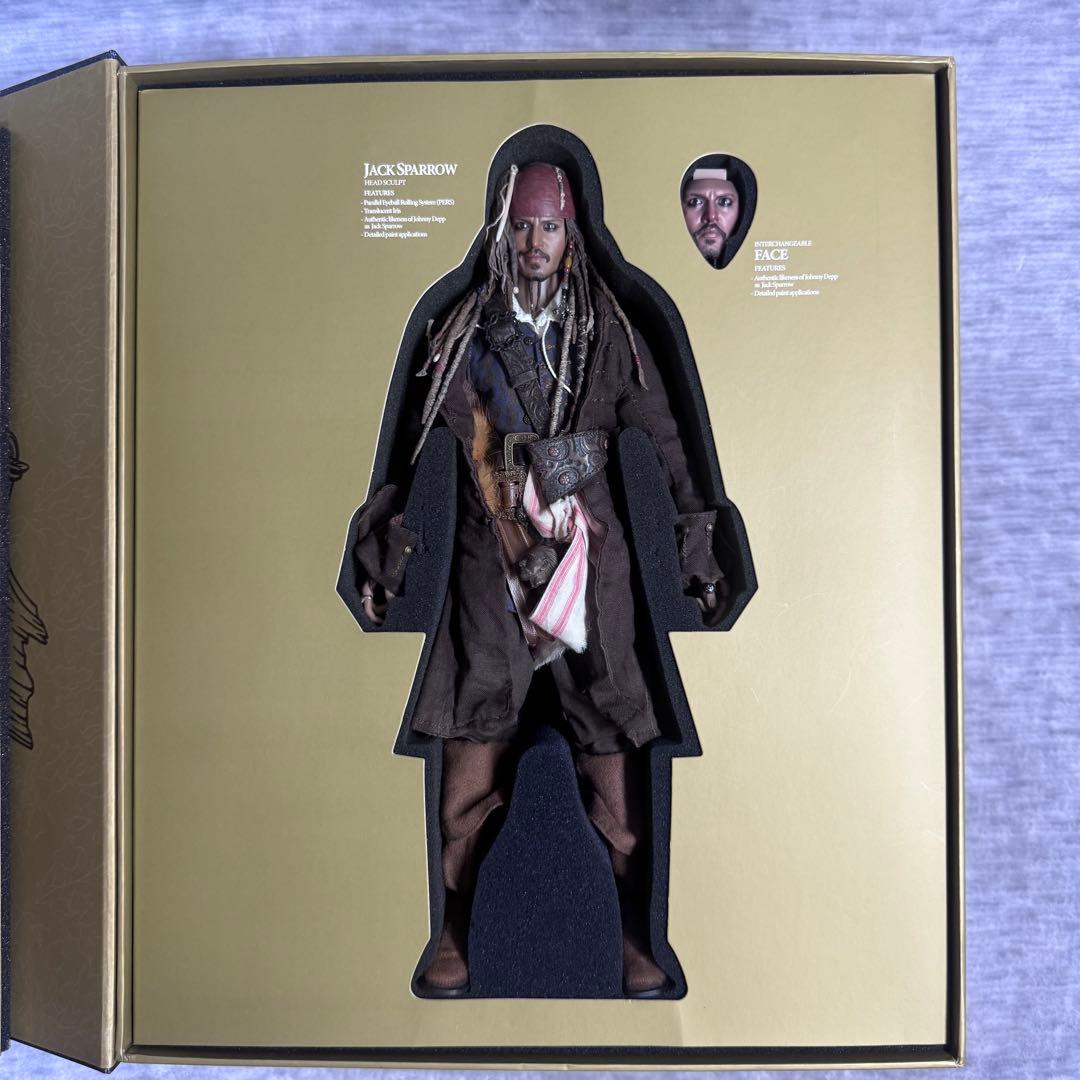 ホットトイズ　 DX パイレーツ・オブ・カリビアン　生命の泉 ジャック・スパロウ