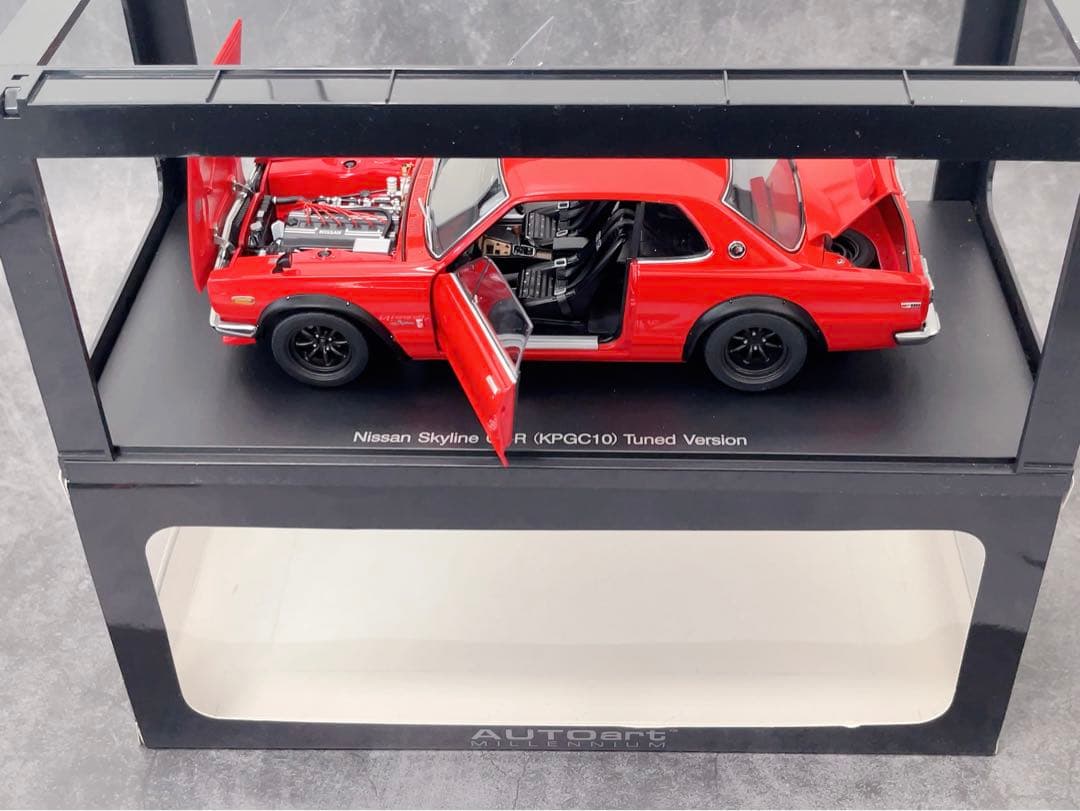 AUTOart 1/18 GT-R KPGC10 チューンドバージョン