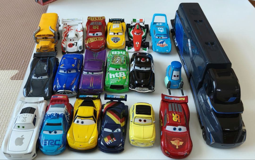 トミカ カーズ ミニカー 19台セット　まとめ売り