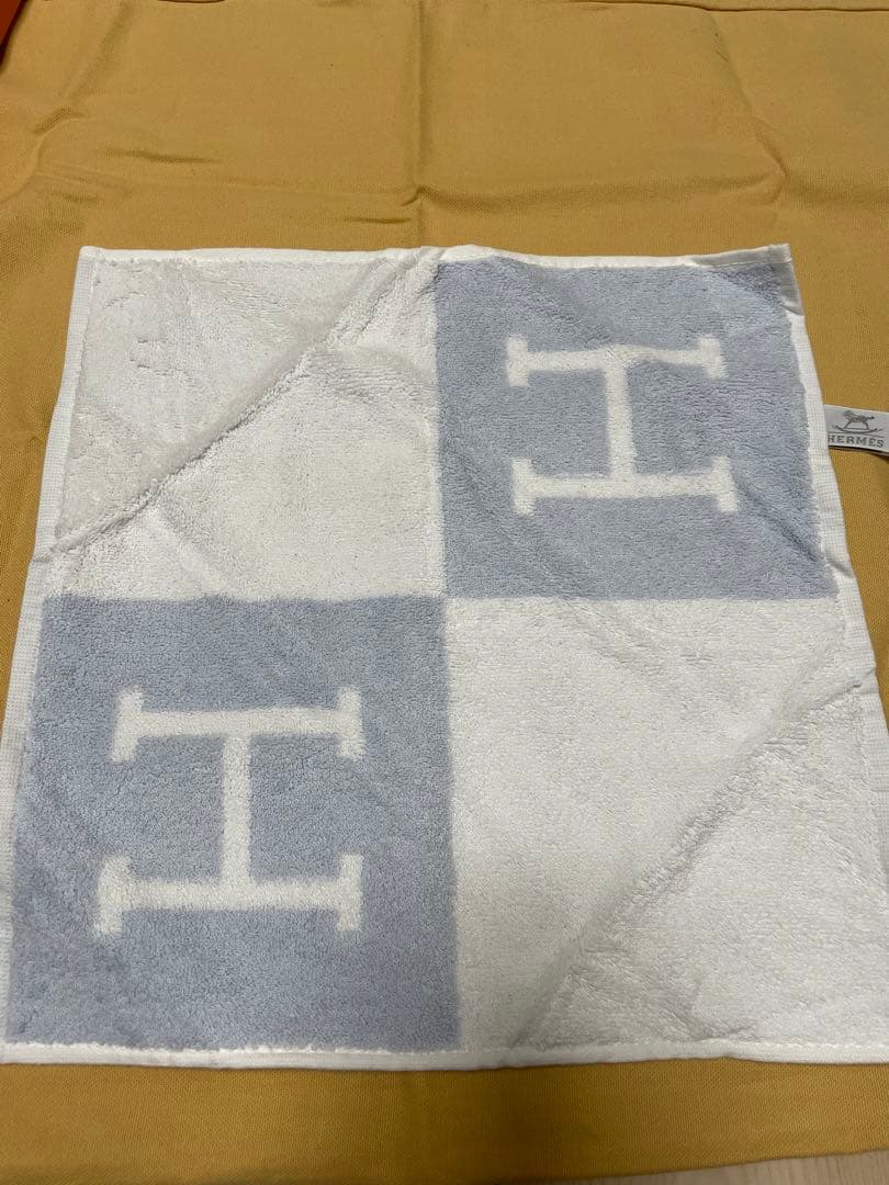 【新品未使用】HERMES エルメスハンドタオル