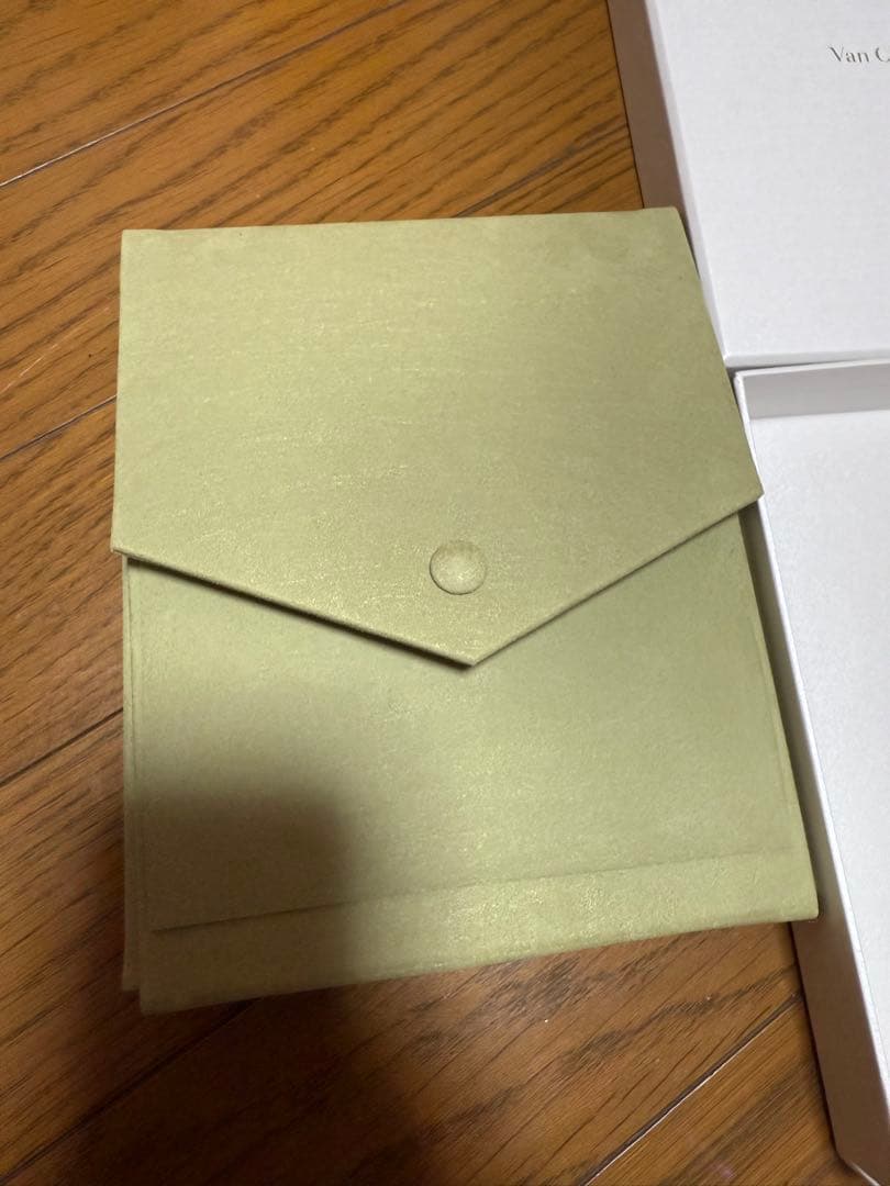 極美品Van Cleef & Arpels 箱 box