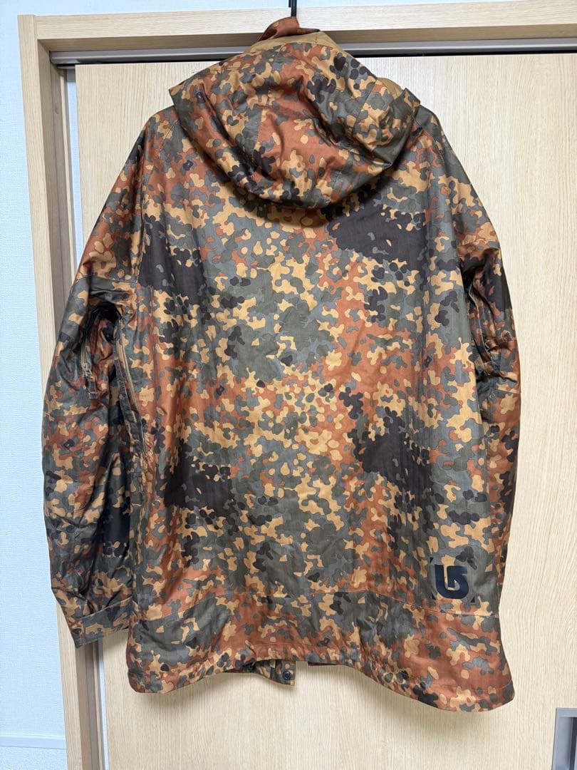 P*E様 バートン　スノーボードウェア　上下　M Ｌ　迷彩