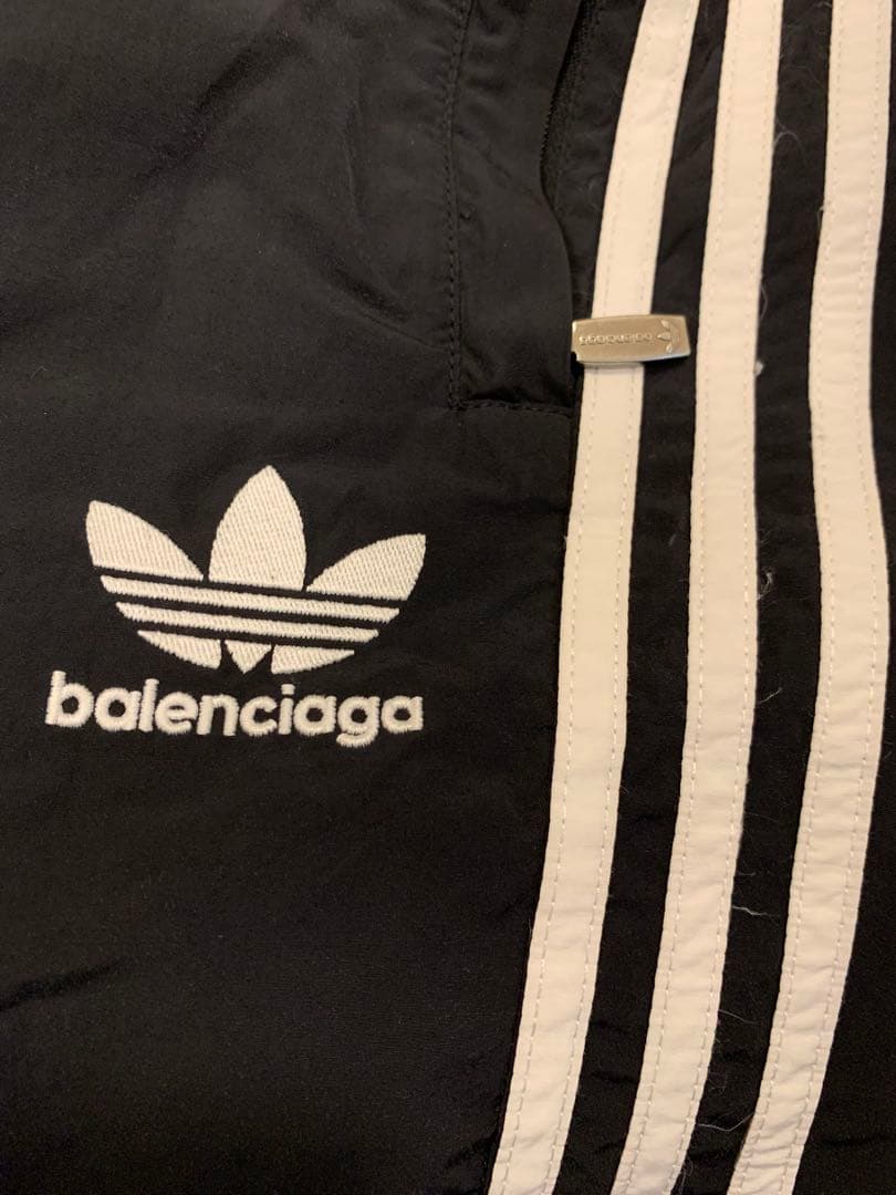 黒42 バレンシアガ　アディダス　ナイロントラックパンツ　美中古