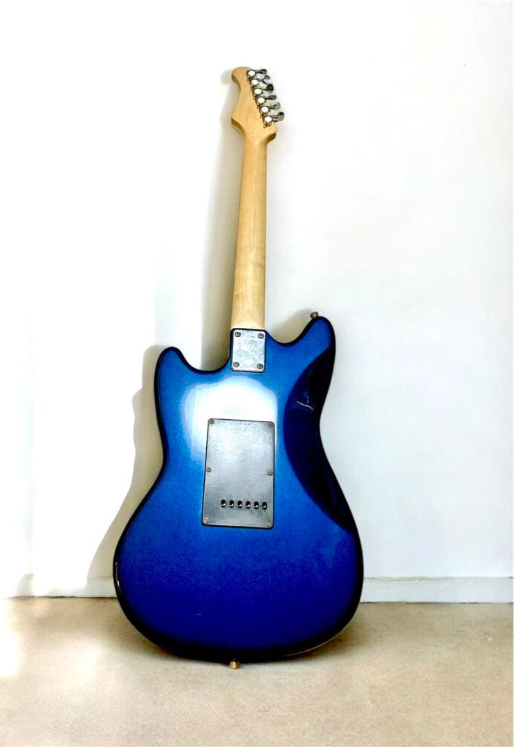 美品 エレキ ギター 本体 おまけ ケース ストリング