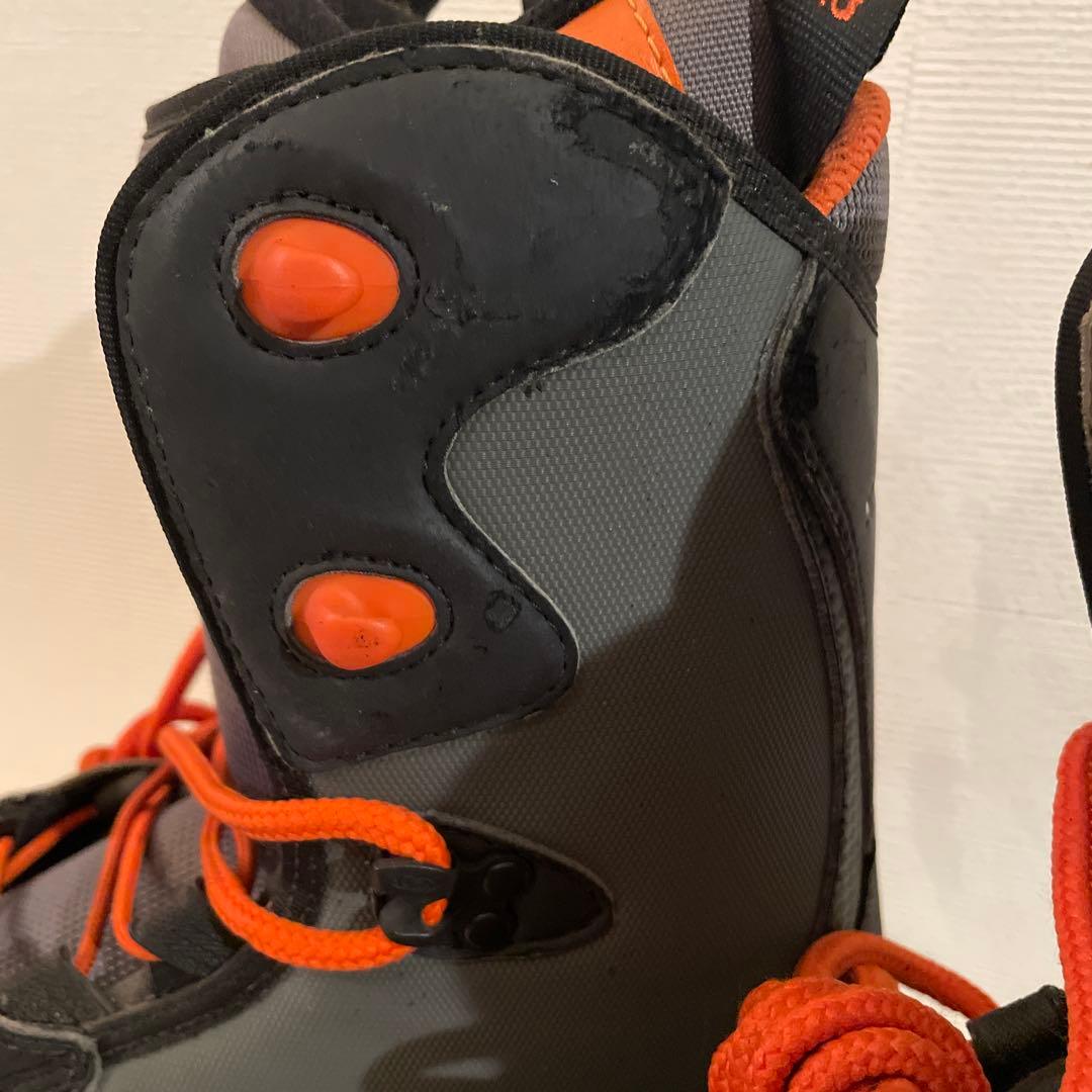 【新古品・未使用】SALOMON MAORI スノーボードブーツ 24.5