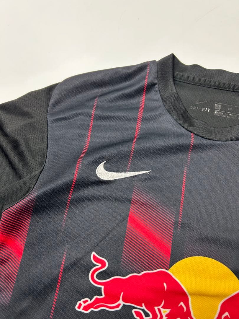 Nike RB Leipzig サッカーシャツ　ブラック/レッド　2022-23