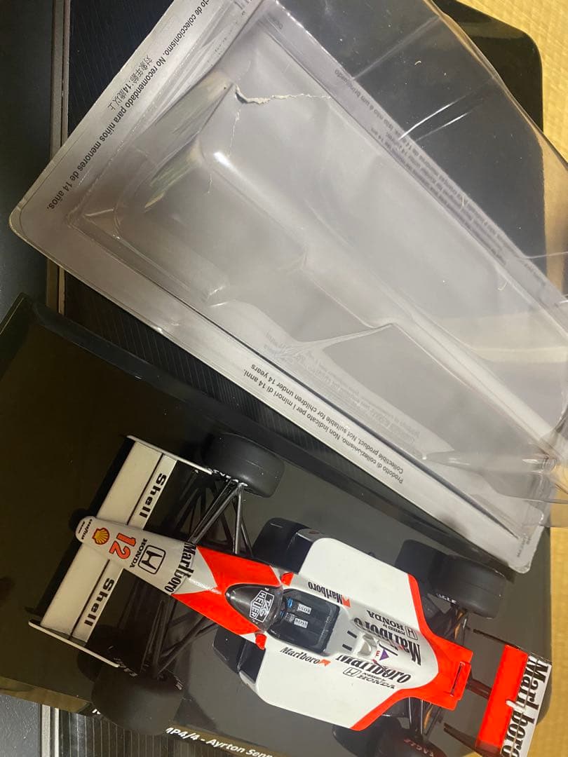 1/24 ビッグスケールF1 マクラーレンMP4/4ホンダ#12 アイルトンセナ