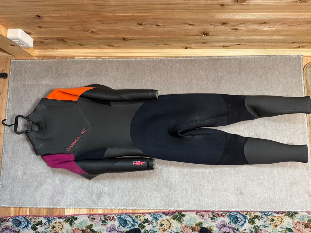 オニール　セミドライウエットスーツ