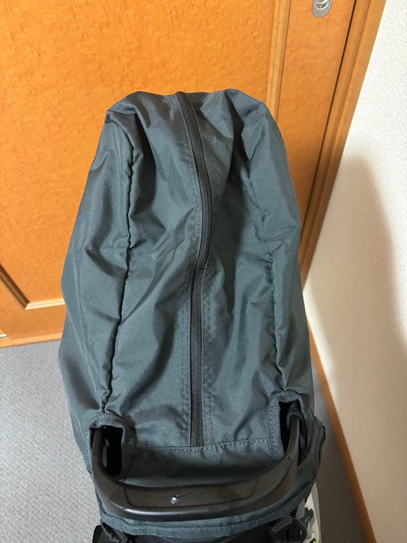 Nike ゴルフバッグ・キャディバッグ グレー・カモフラージュ