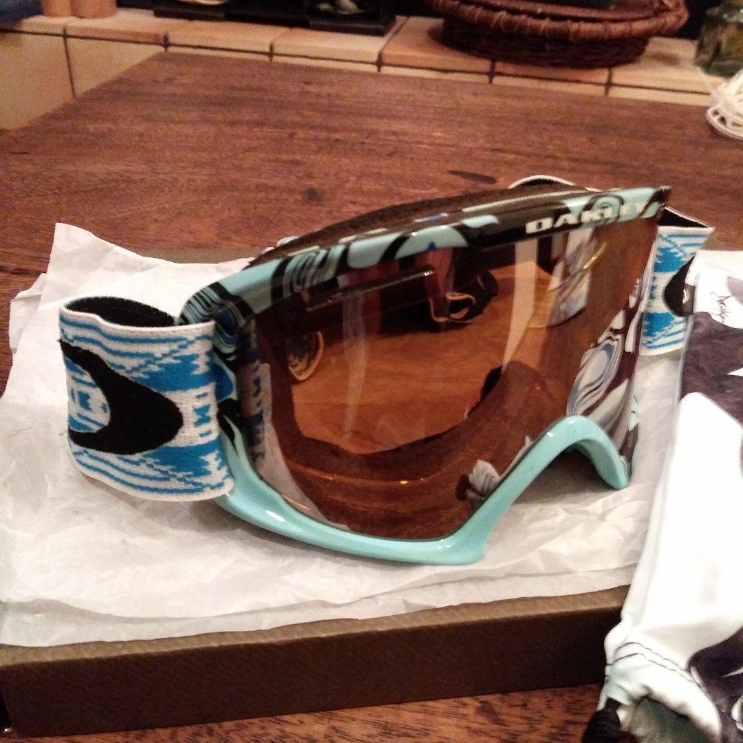 オークレイ　プレミアムデザインゴーグル