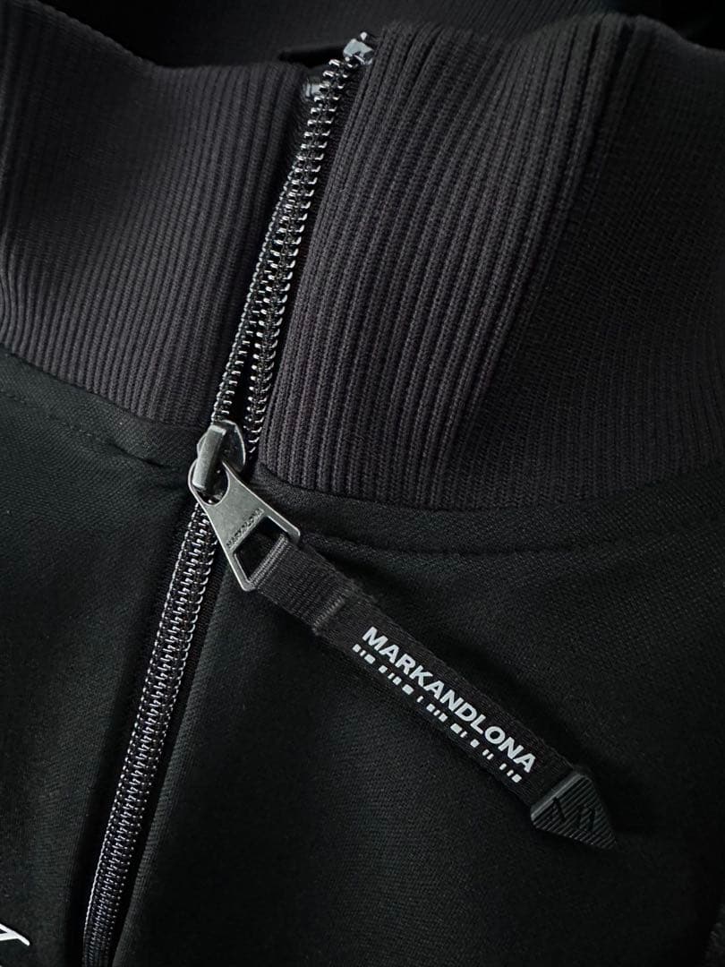 定価62,700円 新品同様！マーク＆ロナ 黒 トラックジャケット 50(XL)