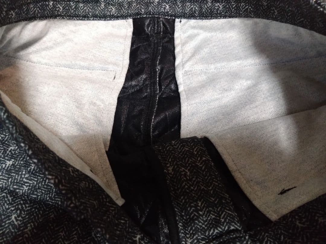 PEARLY GATES 中綿ゴルフパンツ 世界最高水準の防水性