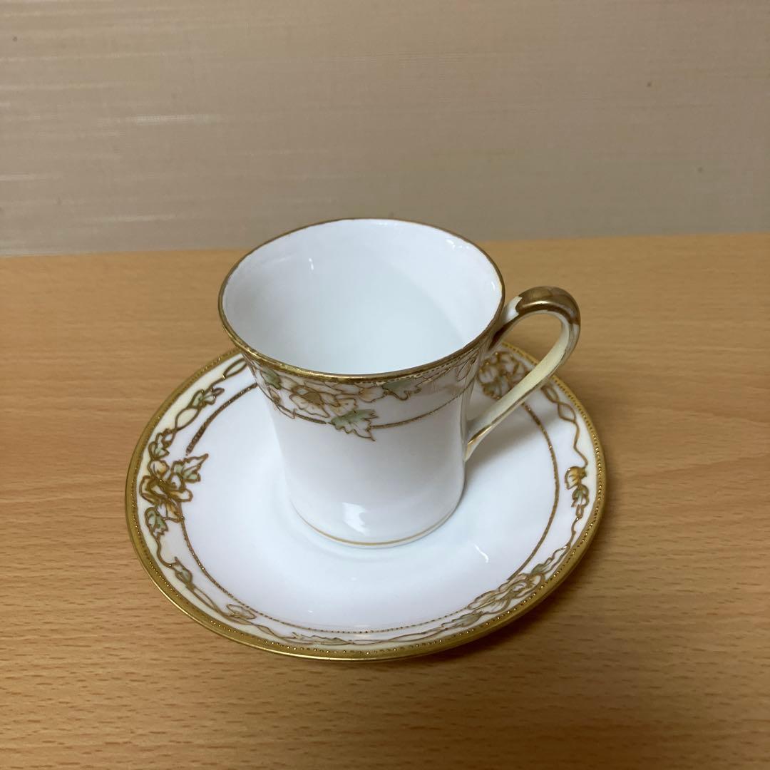 1.オールドノリタケ、M Nippon印、ポピーの金彩盛り上げ　カップ＆ソーサー