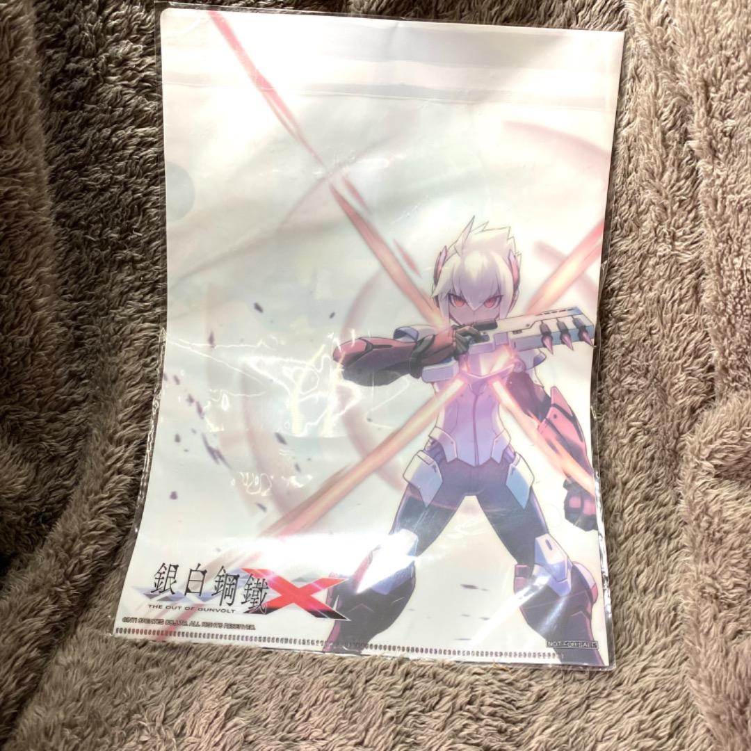 白き鋼鉄のX THE OUT OF GUNVOLT 蒼き雷霆ガンヴォルト
