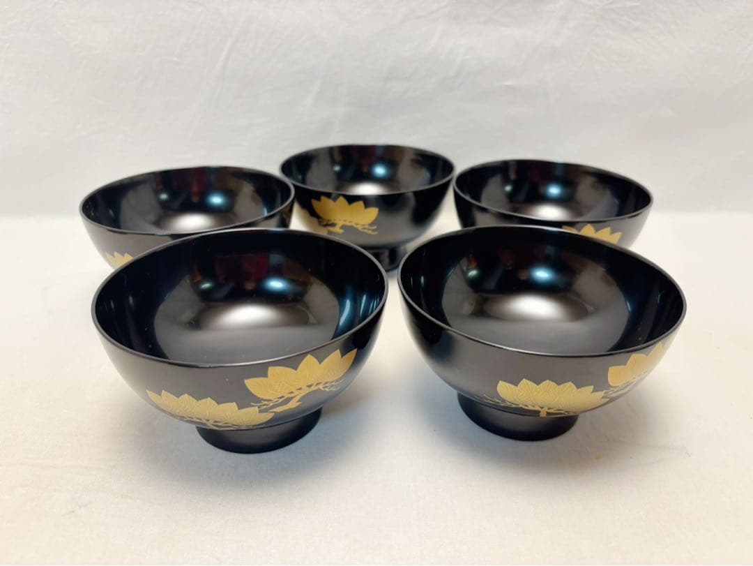 未使用 懐石道具 木製黒真塗り 本堅地 松蒔絵 吸物椀 5客揃 共箱