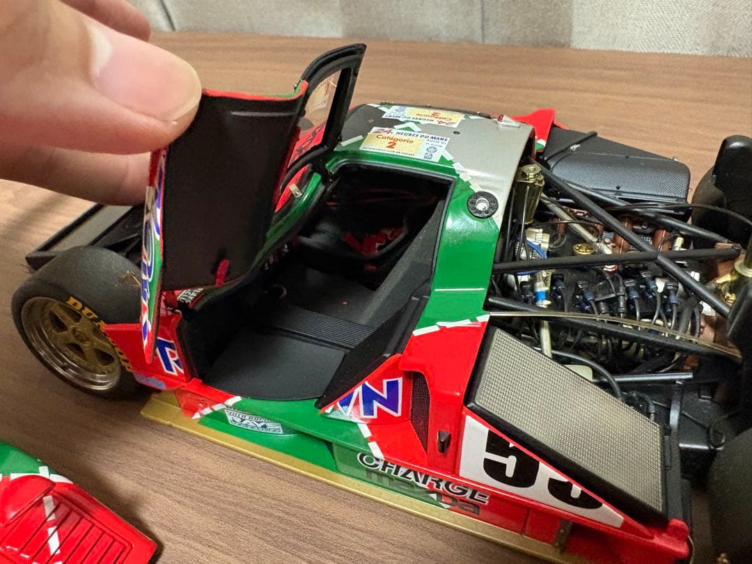 オートアート1/18 787B