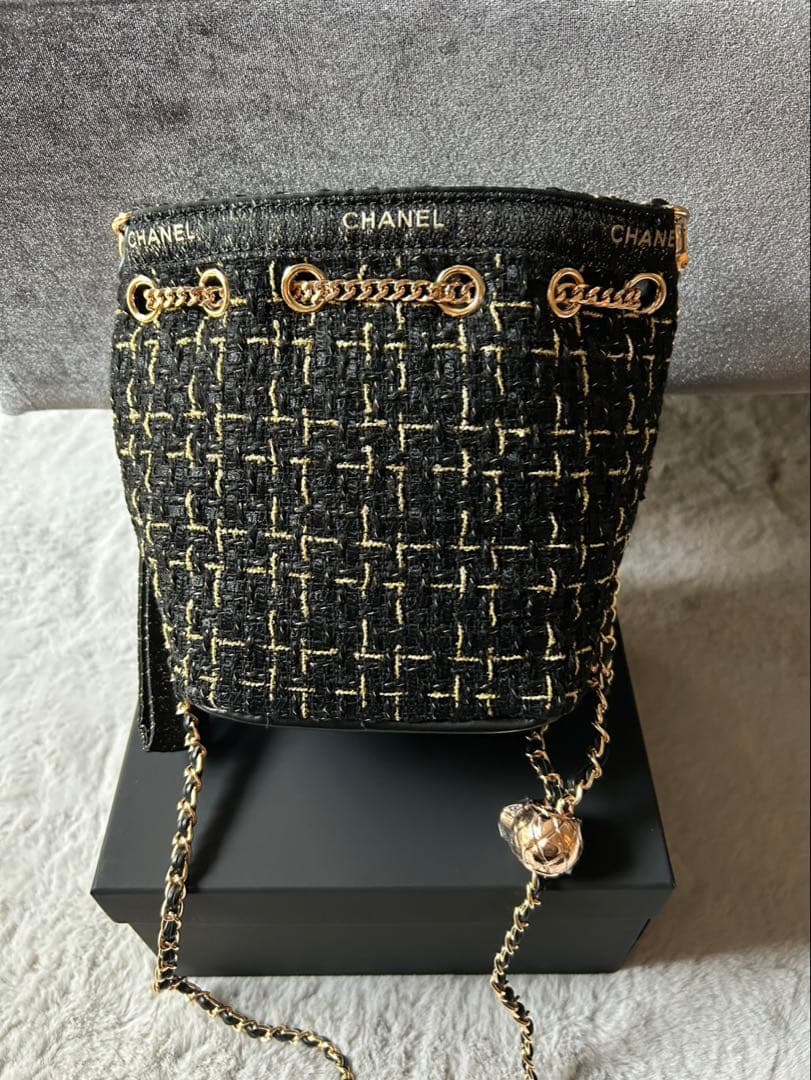 CHANEL ノベルティ ショルダーバッグ ツイード ブラックラメ 巾着