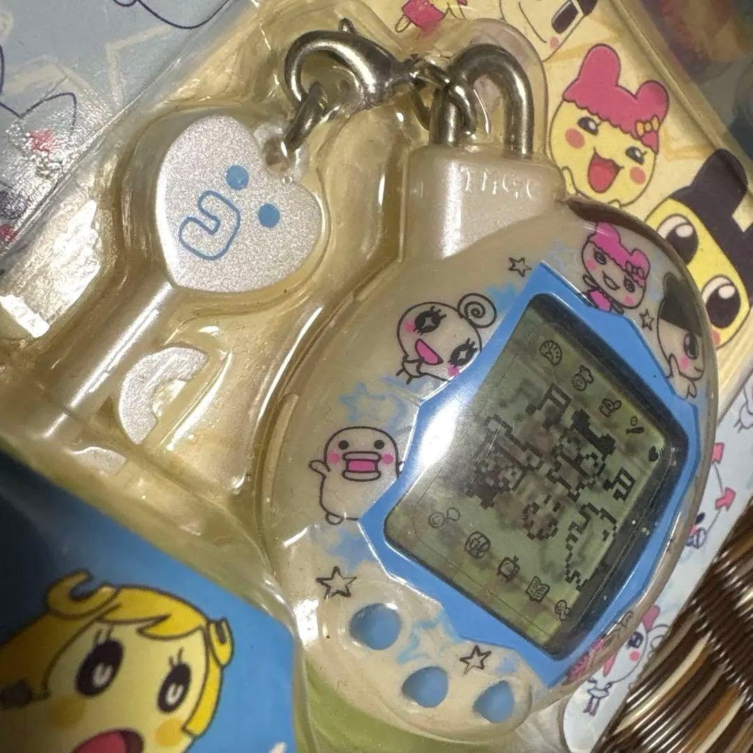 ✨❣️超レア❣️✨たまごっち✨ユニクロ✨UNIQLO✖️BANDAI コラボ✨限定品