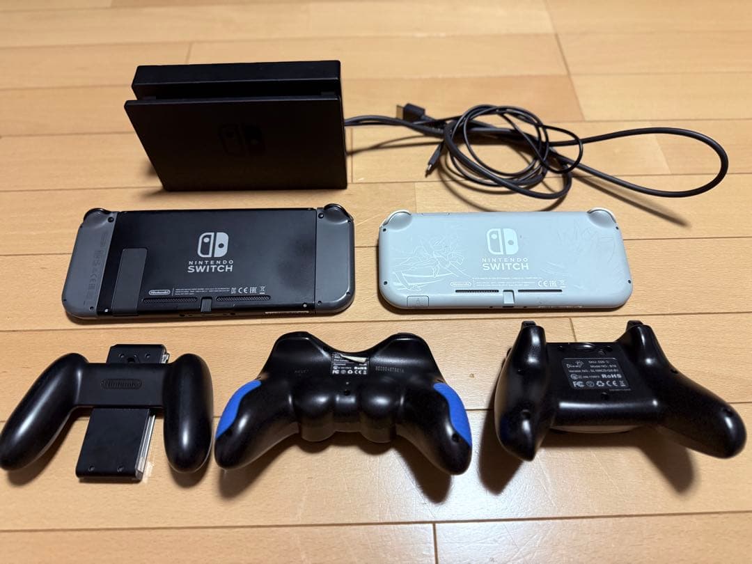 ⭐️美品 Nintendo Switch 2台（通常版＆Lite）＋ 付属品付き