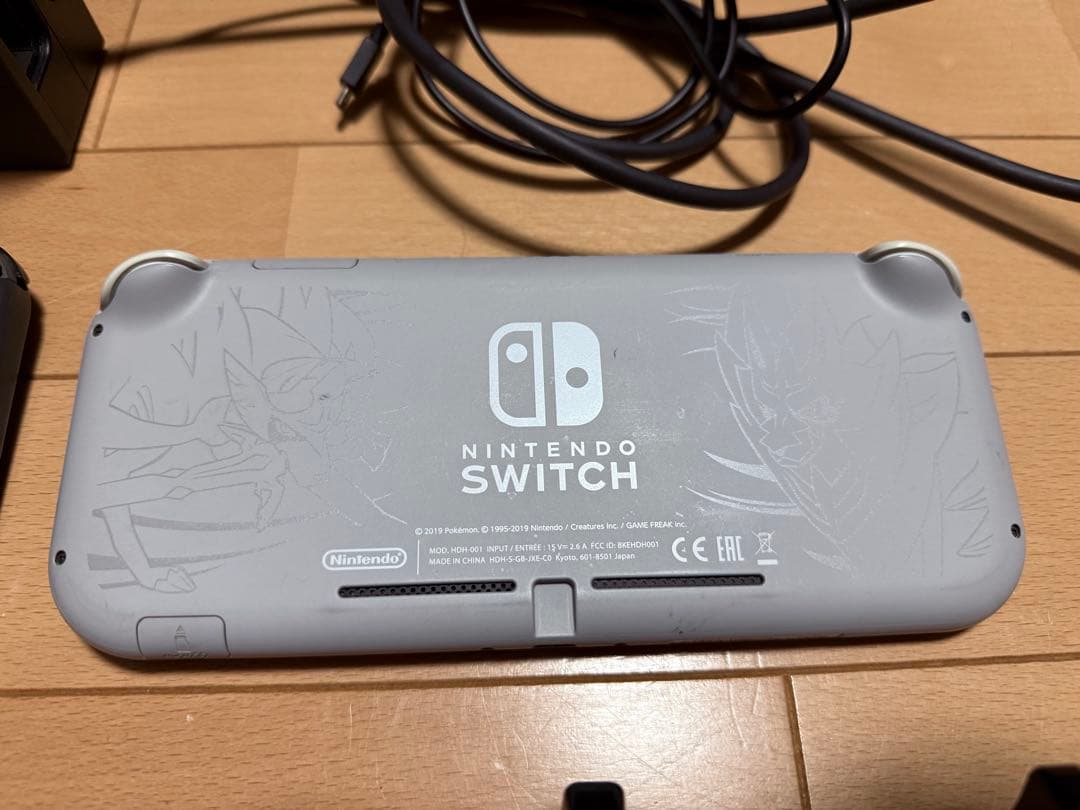 ⭐️美品 Nintendo Switch 2台（通常版＆Lite）＋ 付属品付き