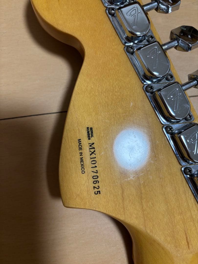 エレキギター　Fender mexco Stratocaster 71年モデル