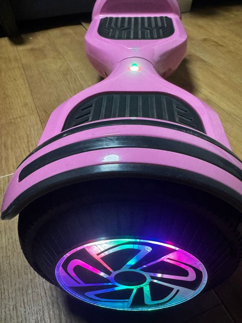 ピンク 電動スケボー LEDライト付き